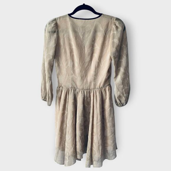 Love & Liberty Dress Long Sleeve Silk Fit and Flare Scoop Neck Blush Size 0 - Picture 4 of 13